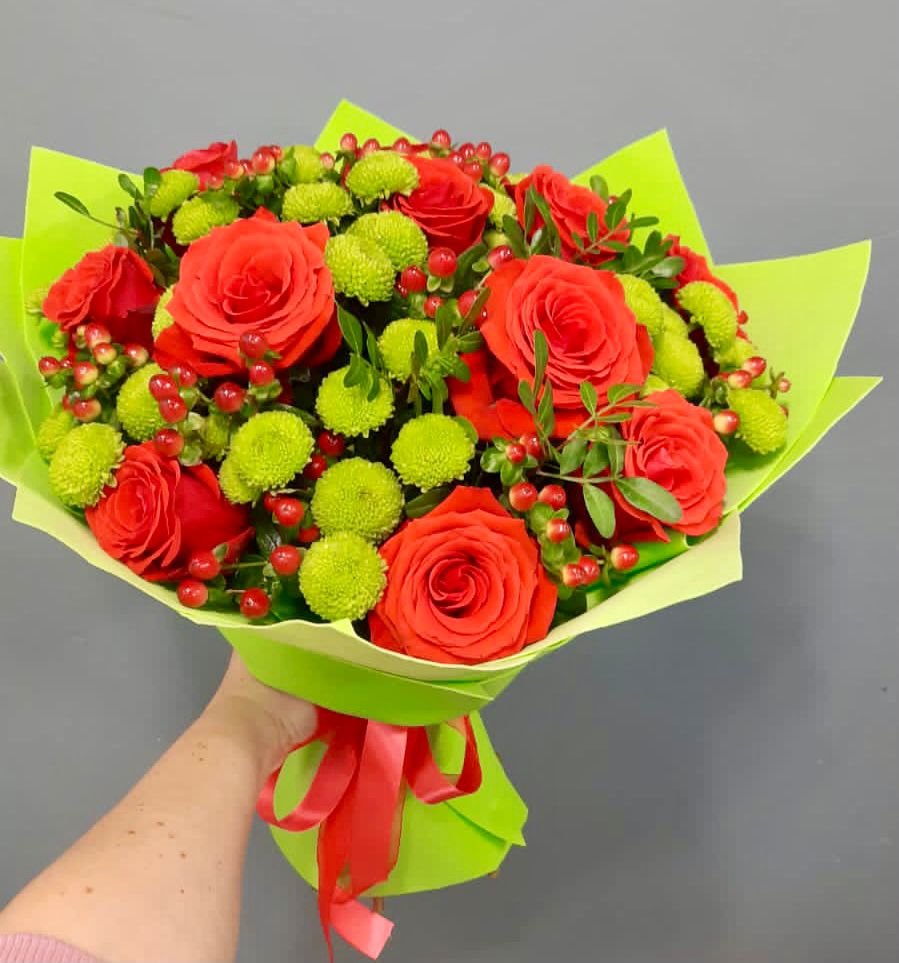 Букет цветов из: Хризантемы и Розы в Гергебиле