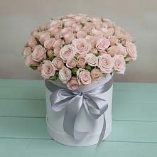 Цветочная композиция из Розы в шляпной коробке в Гергебиле