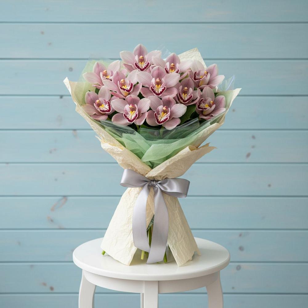 Букет цветов из: Орхидеи и Розы в Гергебиле