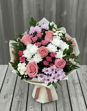 Букет цветов из:  Альстромерии, Гвоздики, Розы и Хризантемы в Гергебиле