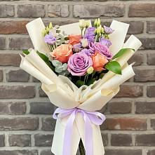 Букет цветов из:  Лизиантусы и Розы #REPLACE_PRED# Гергебиле