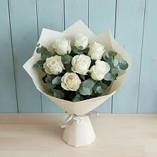 Букет Белые розы в Эвкалипте в Гергебиле