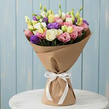 Букет цветов из:  Лизиантусы в Гергебиле