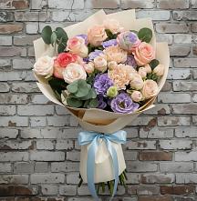 Букет цветов из:  Розы, Лизиантусы и Гвоздики в Гергебиле