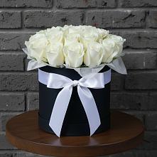 Цветочная композиция из Розы в шляпной коробке в Гергебиле